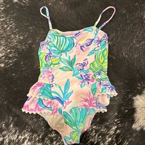Lilly Pulitzer swim suit size 4.